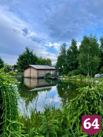 Вячеслав Володин поздравил россиян с Троицей фотографиями из саратовского монастыря